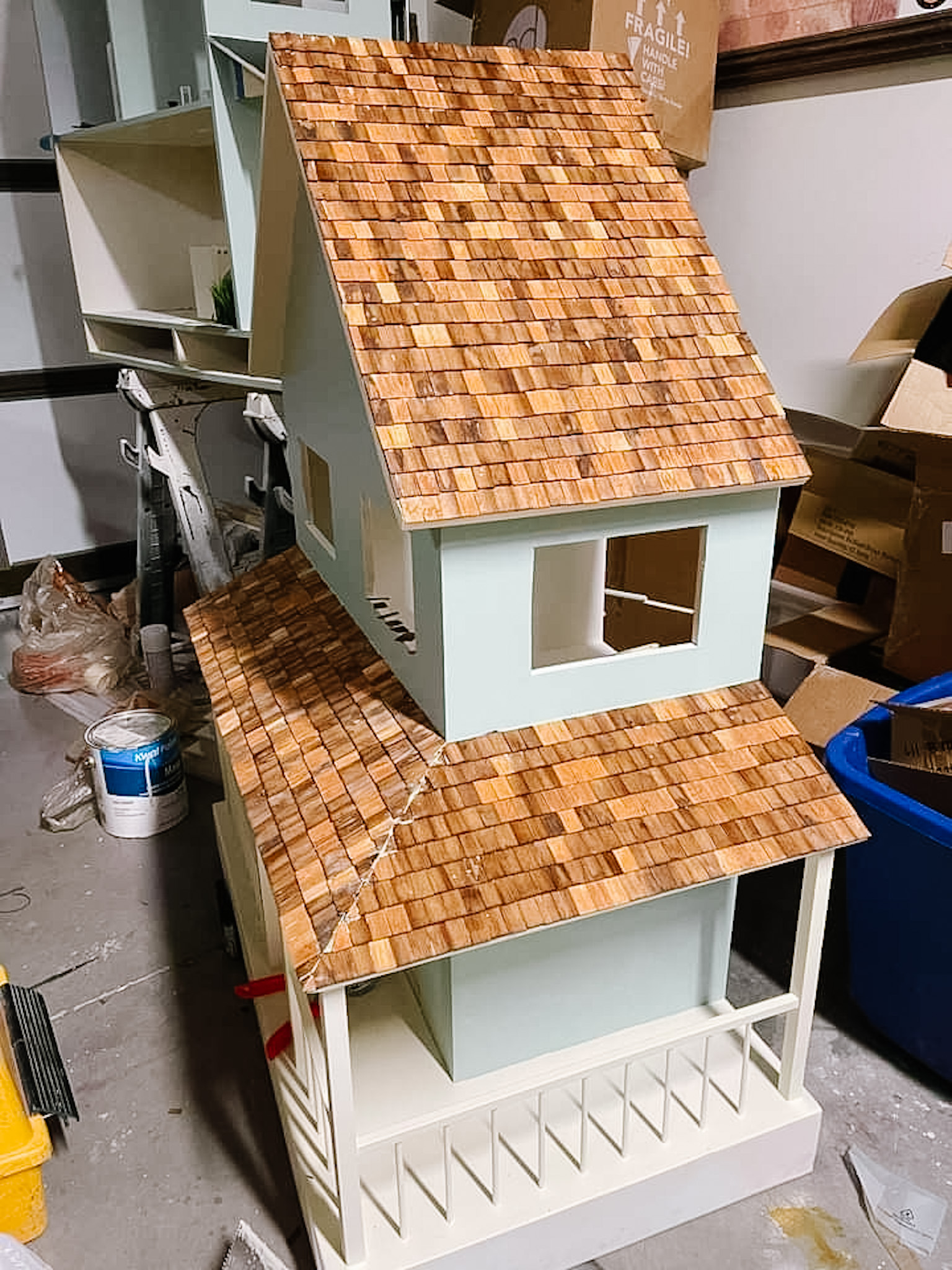 A Dollhouse For Our Maileg: Part 2 - Exterior Paint and Roofing – photo 4