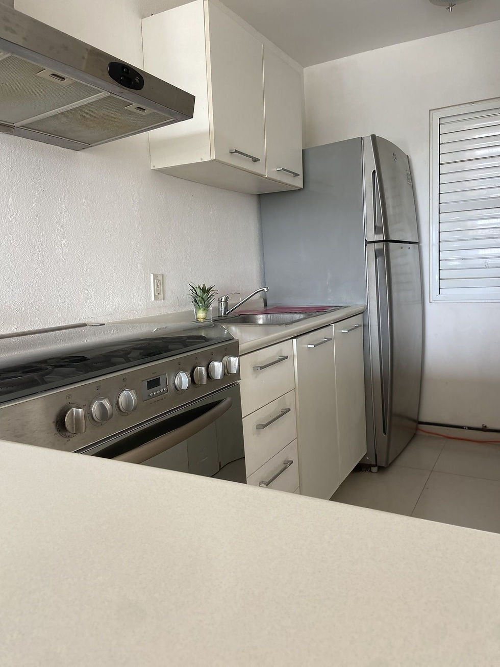 Amplia cocina en departamento en Cancún