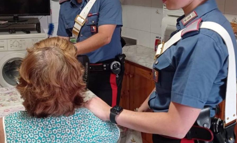 Finto carabiniere truffa un’anziana per oltre 80mila euro: raggiro sventato e soldi recuperati