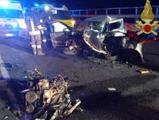Tragico incidente sulla Statale 107 a Casali del Manco: scontro tra due auto, una vittima e un ferito