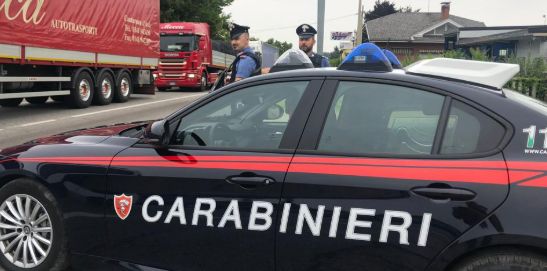Praia a Mare, droga nascosta nell’armadio dell’alloggio: arrestato cameriere 22enne