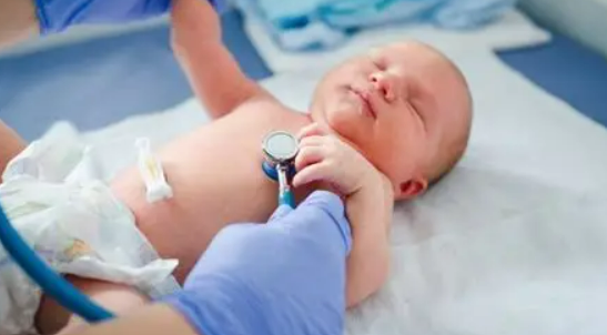 A Cosenza apre l’Ambulatorio Pediatrico Popolare Auser: cure gratuite e sostegno per i bambini più fragili