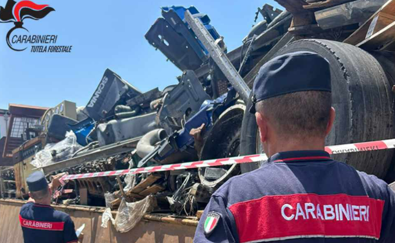 Tortora, maxi sequestro in un complesso industriale: scoperti 100 metri cubi di rifiuti speciali