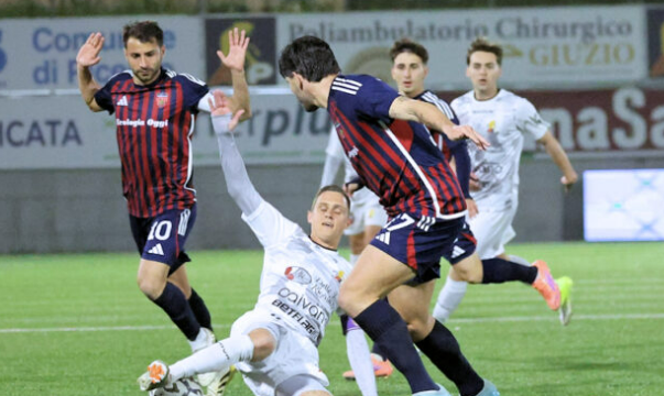 Cosenza ko a Picerno: da sogno a incubo, difesa fragile e terzo posto a rischio