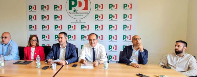 Referendum sui sottosegretari, le opposizioni incalzano Occhiuto: «Modifichi la legge o dia la parola ai calabresi»