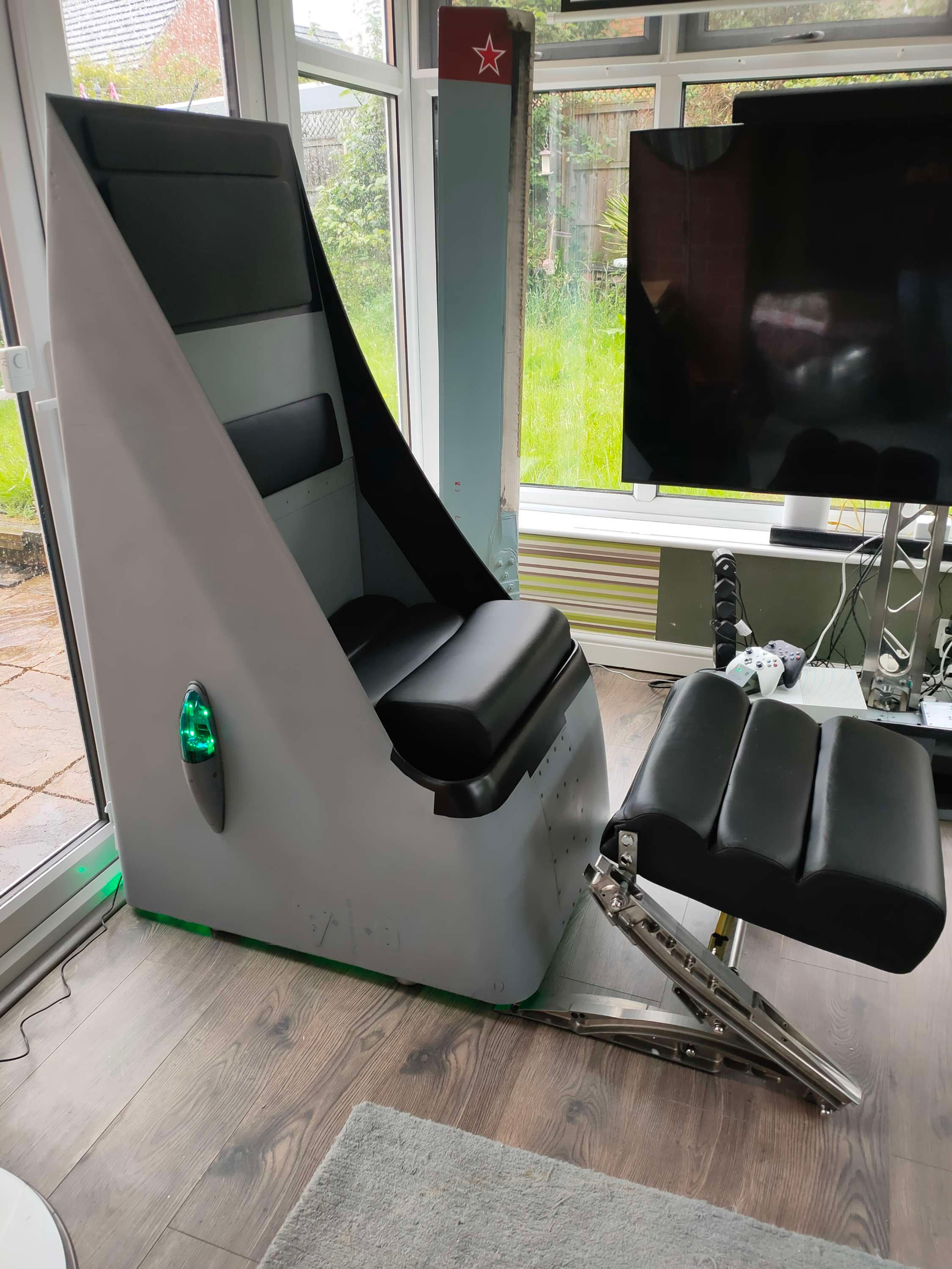 Tornado air intake chair and foot extension ., 