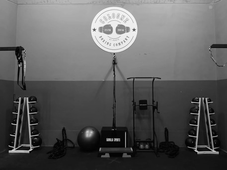 Boxen, Fitnessboxen, Thaiboxen, Fitnnessthaiboxen, Selbstverteidigung, Betriebssport, Luis Kuba, Köln, Fitnessraum