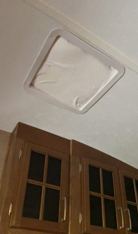 RV skylight insulator