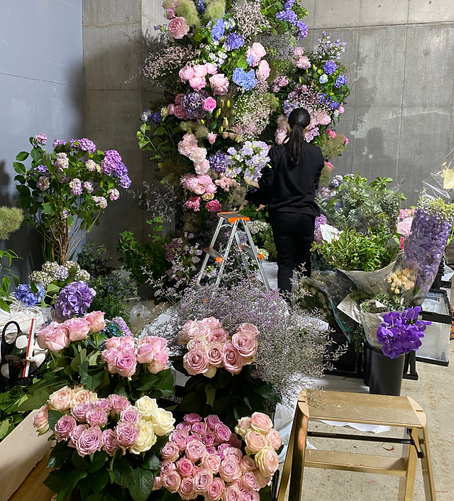 花屋 求人 東京 Iconicflower