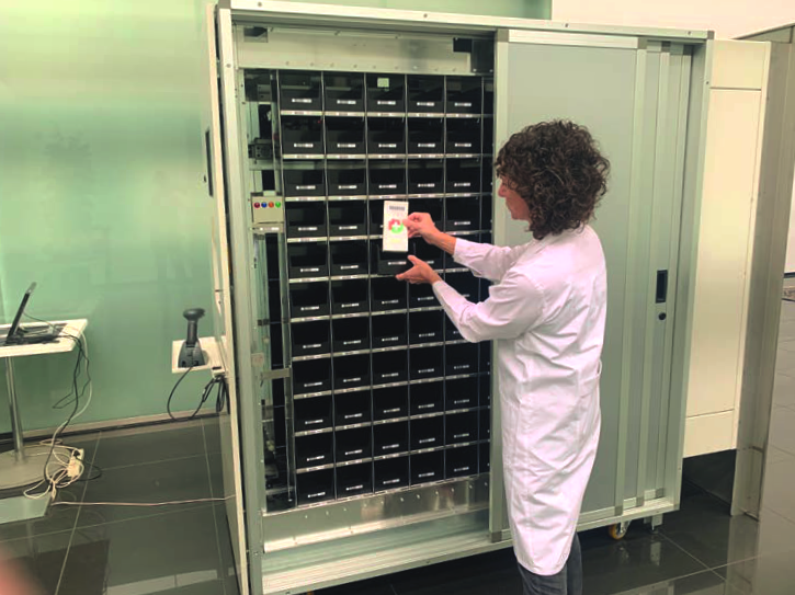 Pharmacist-loading unit.jpg