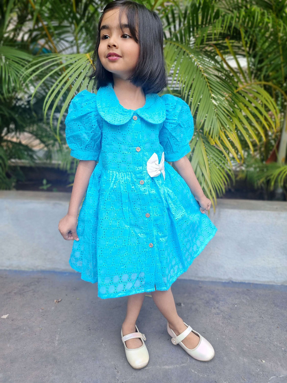 Thumbnail: Sky-Blue Hakoba Dress with Bow 