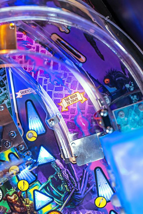 Thumbnail: Dungeons and Dragons Pro Pinball machine | Stern