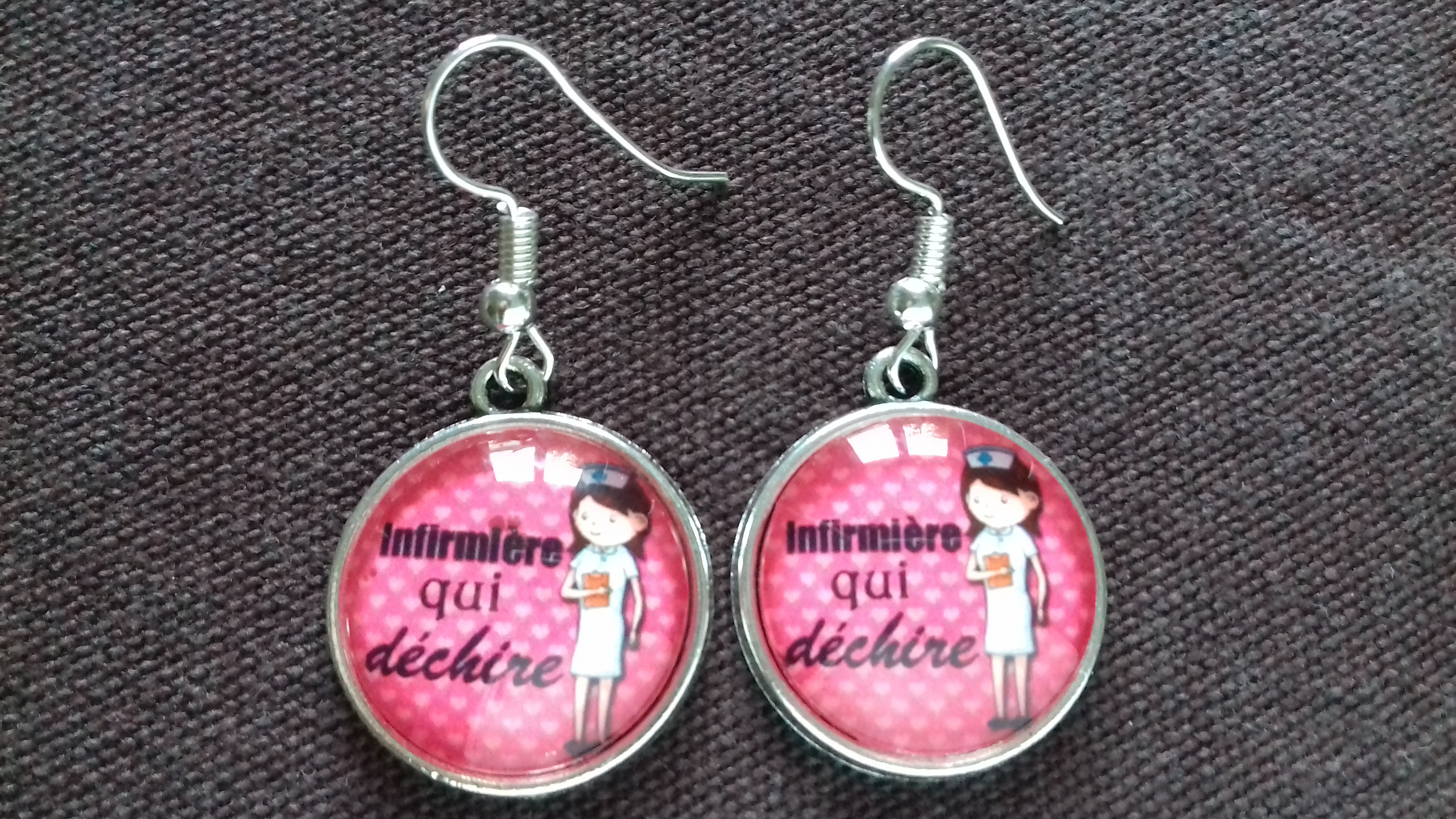 Collection Soignantes: Boucles d'Oreilles "Infirmière qui déchire"
