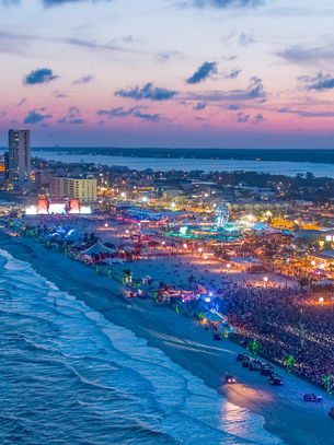Preparation to Performances: An Insight to Hangout Festival with Reeves Price
