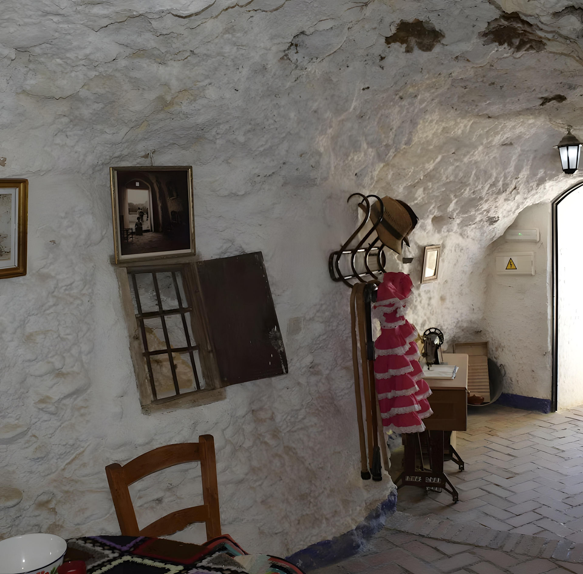 Things to do in Granada Spain, Sacromonte Cave Houses