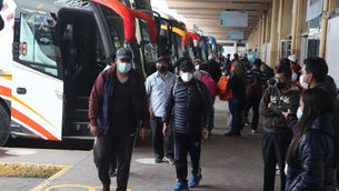 Desde este miércoles, el carnet de vacunación es obligatorio en buses inter e intraprovinciales