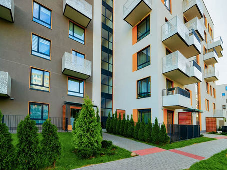 4 Reasons to Install Perimeter Fencing for Apartment Complexes