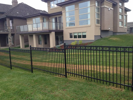 3 Things to Consider When Fencing Your New Home