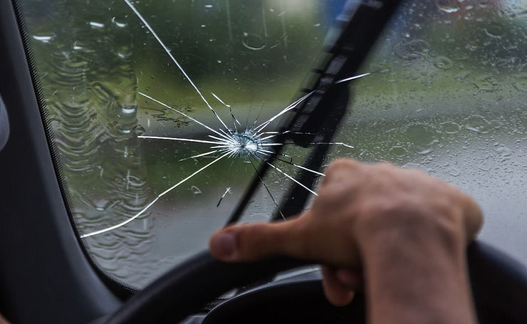 driving with a cracked windshield in Alberta