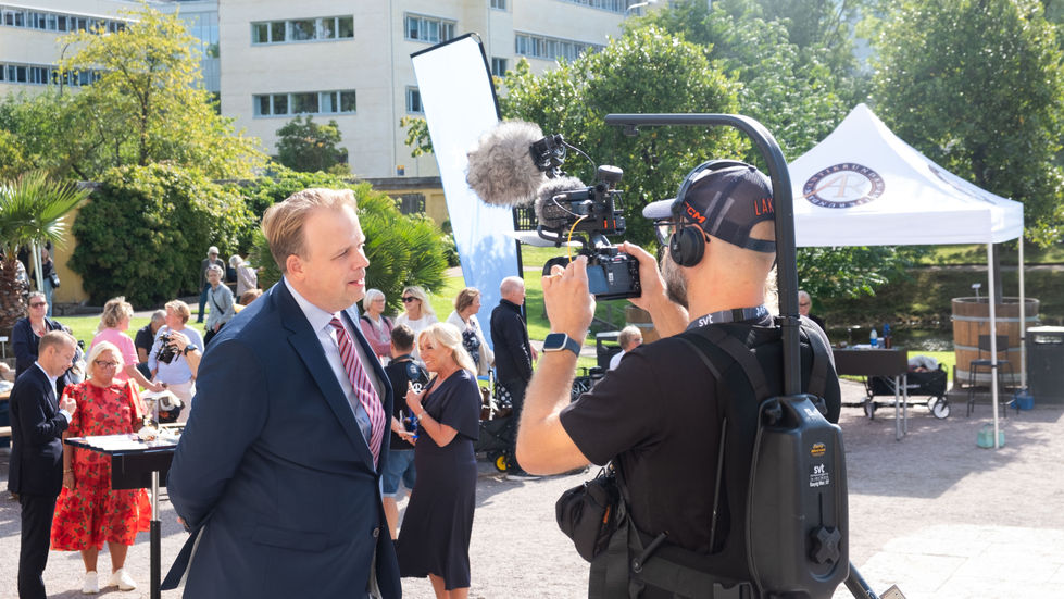 Magnus gör en synk