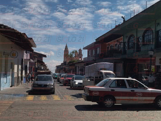 Cerradas las calles céntricas de Coatepec; PodrÃa presentarse intenso tráfico en próximas horas