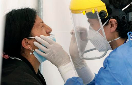 Nueva ola de Covid supera los 2 millones de casos diarios en el mundo