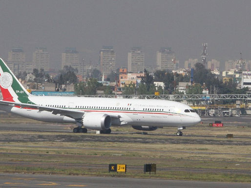 AMLO analiza oferta de intercambiar el avión presidencial a empresa por helicópteros