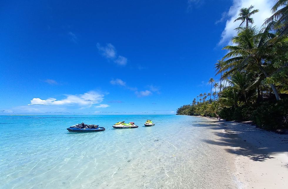 Une plage se sable blanc sur un motu au Sud de Raiatea ... pour une pause picnic