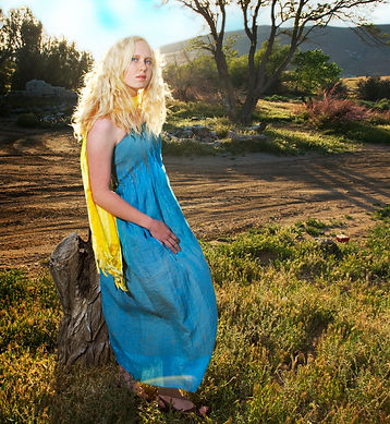 Outdoor Fashion photgraphy utilizing a location plus beautiful professional lighting 