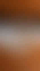 Bocado de amenidad servido en la mano como ritual gastronómico inspirado en la tradición japonesa.