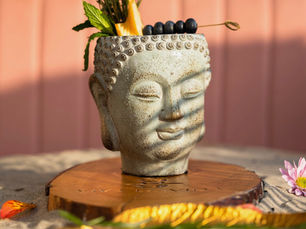 La Mixología de Viva La Vida Cartagena: Sabores que Te Transportan al Oriente Asiático