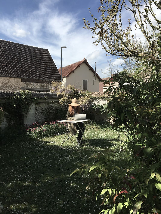garden gommer grey.jpeg