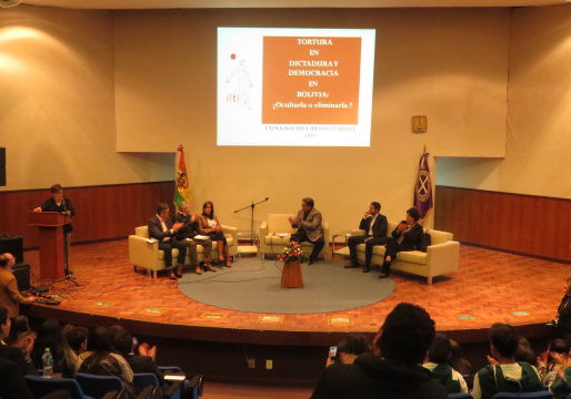 Foro: "La importancia de vivir en democracia" (Col. Saint Andrew's)