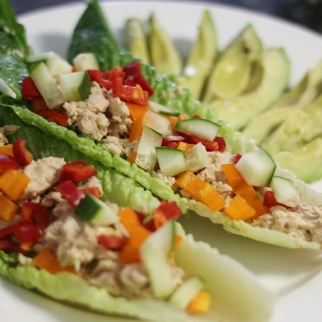 tuna & bell pepper lettuce wraps