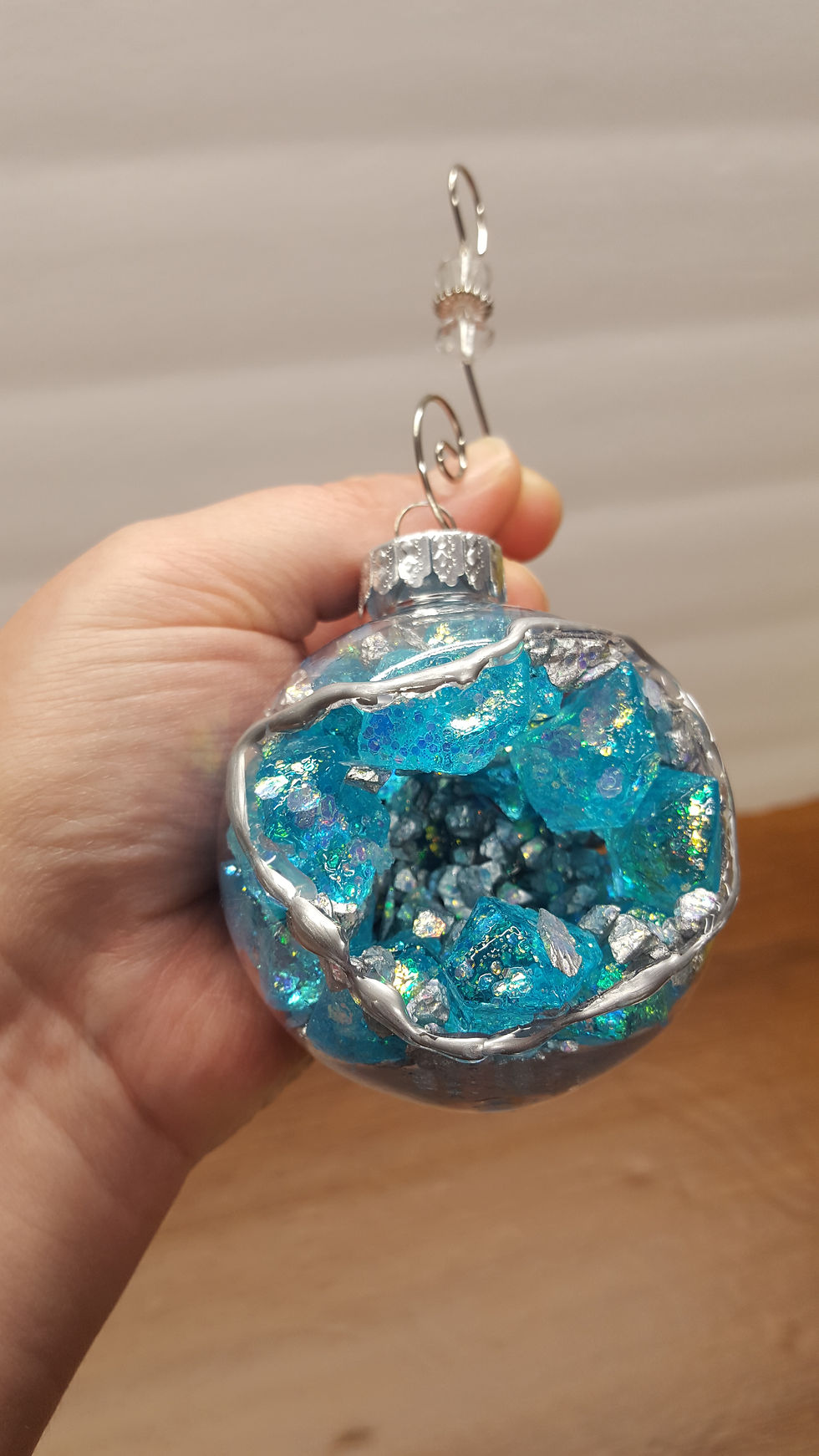 Thumbnail: Geode Christmas Ornaments