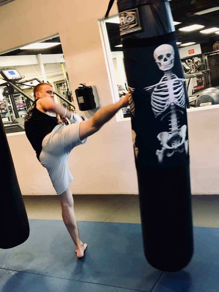 Thumbnail: MEDIUM Mr. Bones