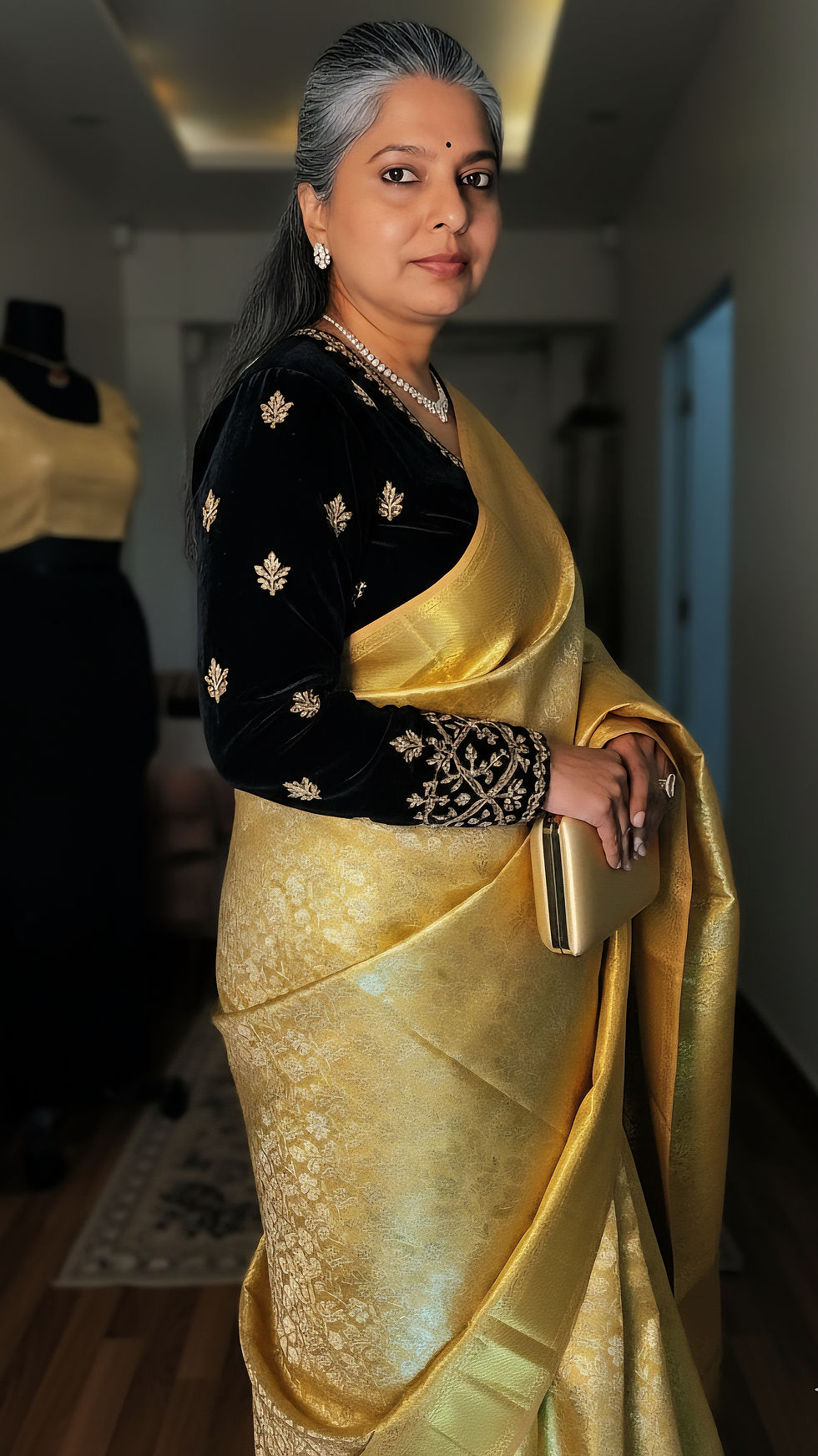 Thumbnail:  Silver flowers Gold tissue Kanchivaram handloom pure zari silk s