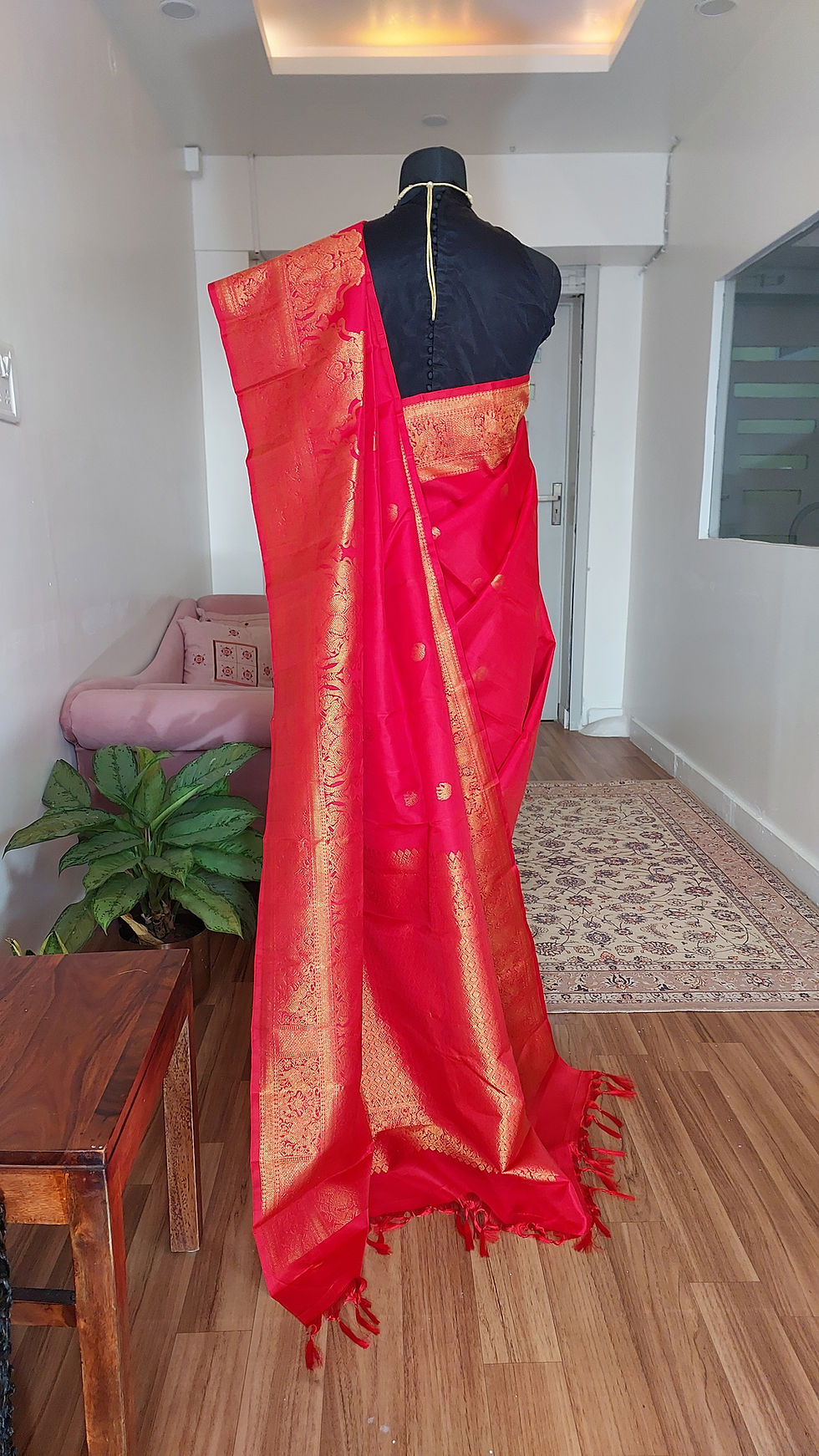 Thumbnail:  "Kamakshi" Chilli Red Kanchivaram Handloom pure silk saree