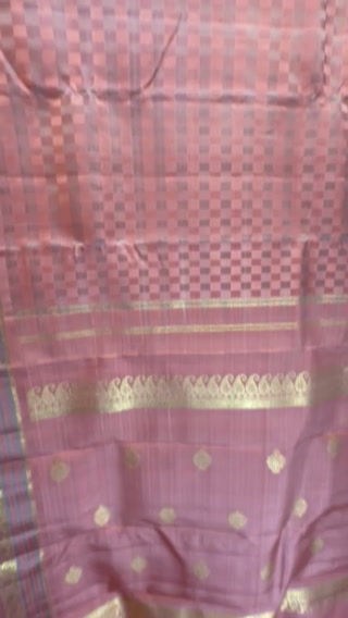 Thumbnail: Vintage design Salmon Pink Pai kattam Kanchivaram handloom pure zari silk saree