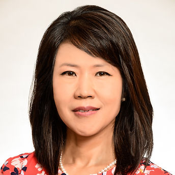 Website Lisa Yoon headshot (1).jpg