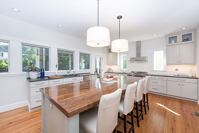 7 Kitchen.jpg