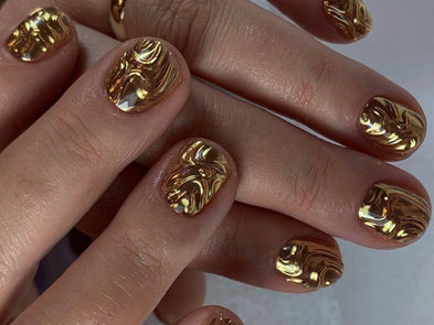 ¡Explosión de Color y Creatividad en tus Uñas! La Nueva Tendencia que Está Arrasando en Asia