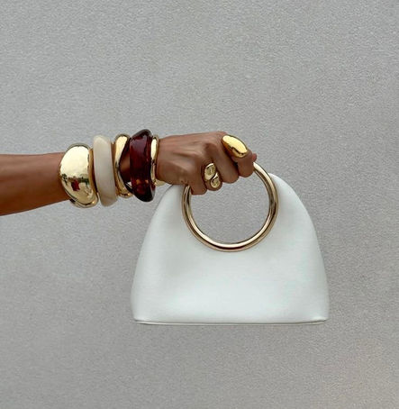 MAXIMALISMO: EL ARTE DE EXAGERAR CON CLASE