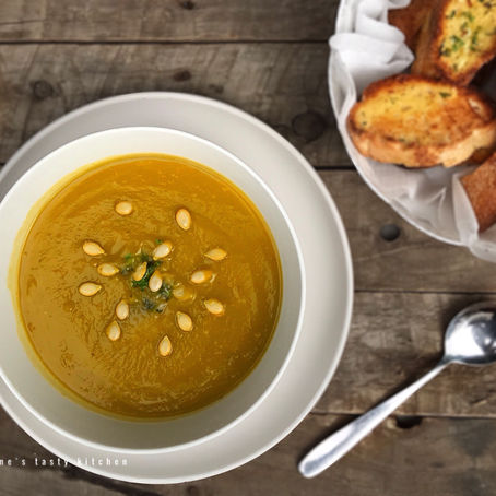 SIMPLE PUMPKIN SOUP