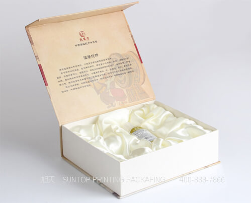 Custom luxury gift box with EVA or cardboard insert — designed for jewelry, skincare, and premium gift sets.