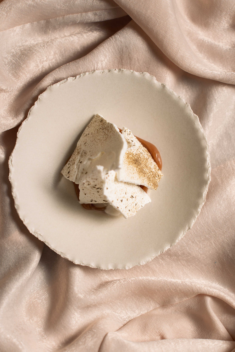 Paca Abete, caramello salato e meringa.jpg
