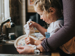 Faire participer les enfants aux tâches ménagères