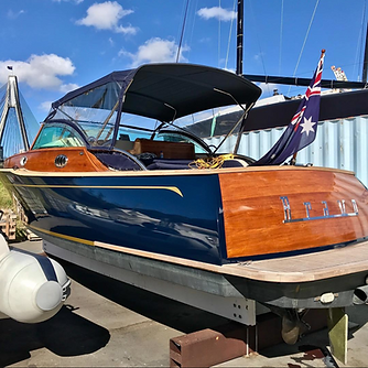 Azzure 33 in 3M Boat Blue with gold stripes