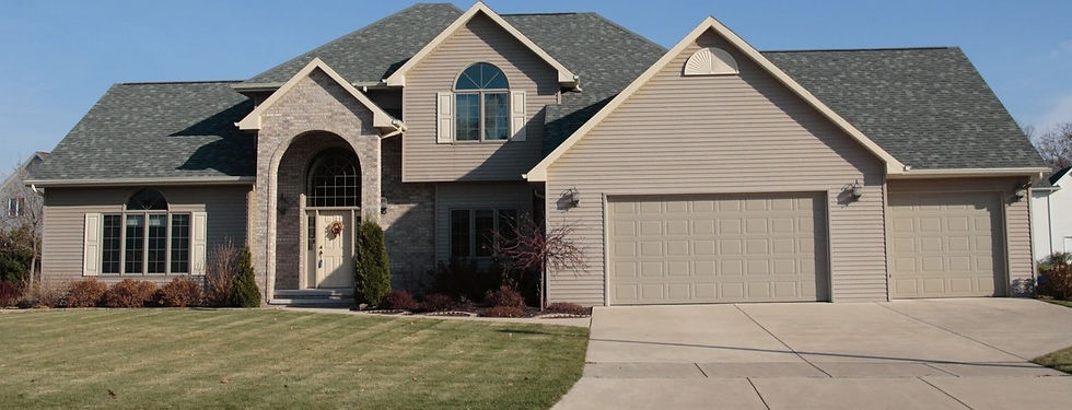 house-with-vinyl-siding_edited.jpg