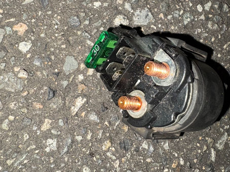 バルカン400 スターターリレー交換